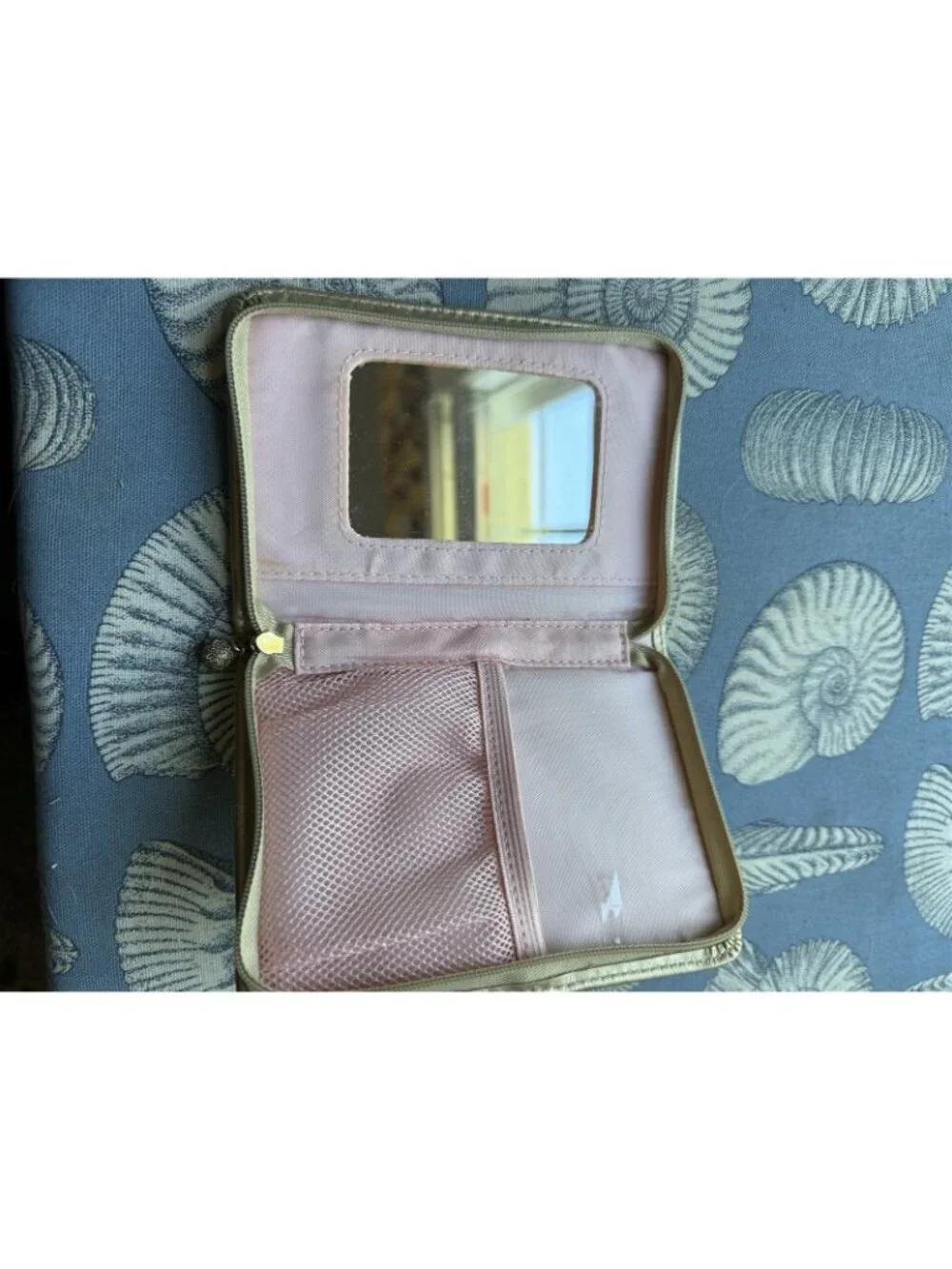 Mary Kay Makeup Cosmetic Bag Brush Case Pouch Zipper Compact Travel Gold